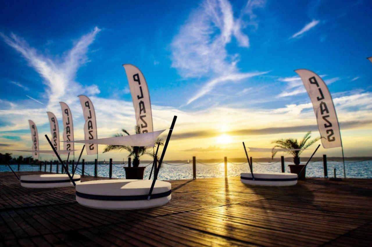 Riviera Wellness Apartman Siofok Luaran gambar