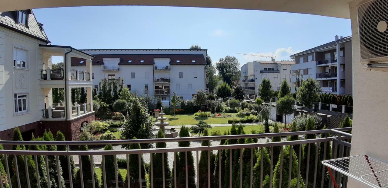 Riviera Wellness Apartman Siofok Luaran gambar